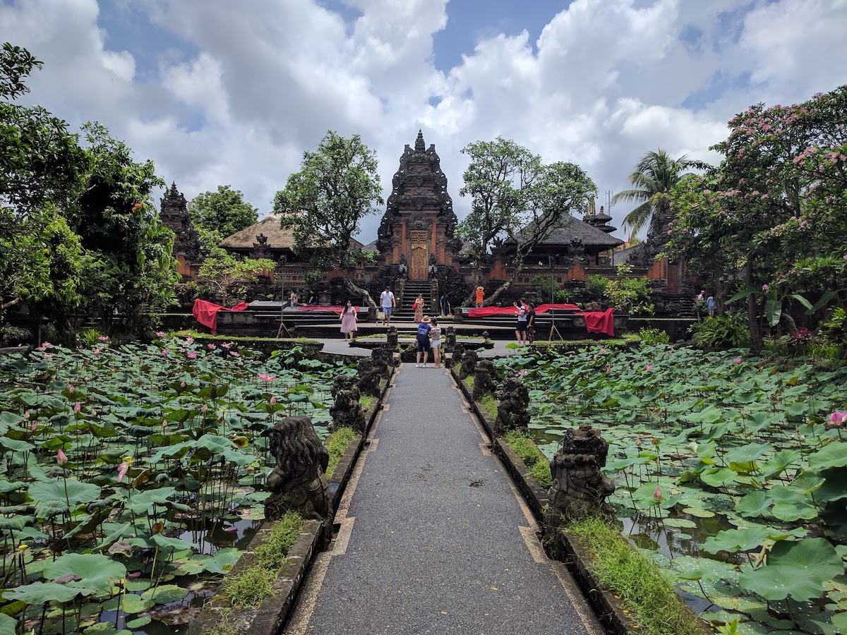 Pura Taman Kemuda Saraswati